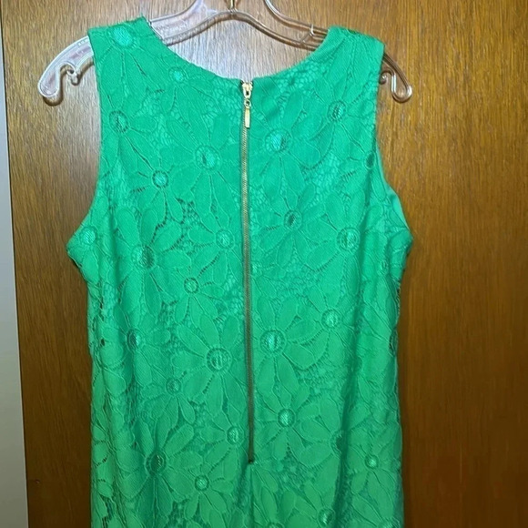 Ronni Nicole Green Lace Dress Size 12 - Picture 6 of 8